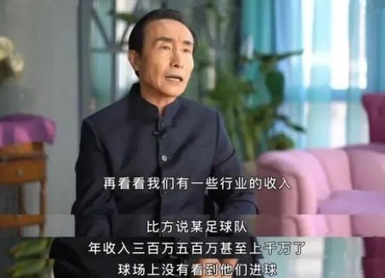 比赛上来，卡巴接连取分帮助江苏开局，而吴前里突外投连续造杀伤也能回应，双方命中率一般，但比分始终胶着，首节双方打成23平，次节江苏进攻端突然断电，浙江接连反击，外线也是多点开花打出19-2攻击波一举建立近20分领先，崔晓龙联手卡巴一波8-0迅速止血，半场浙江还是领先10分。